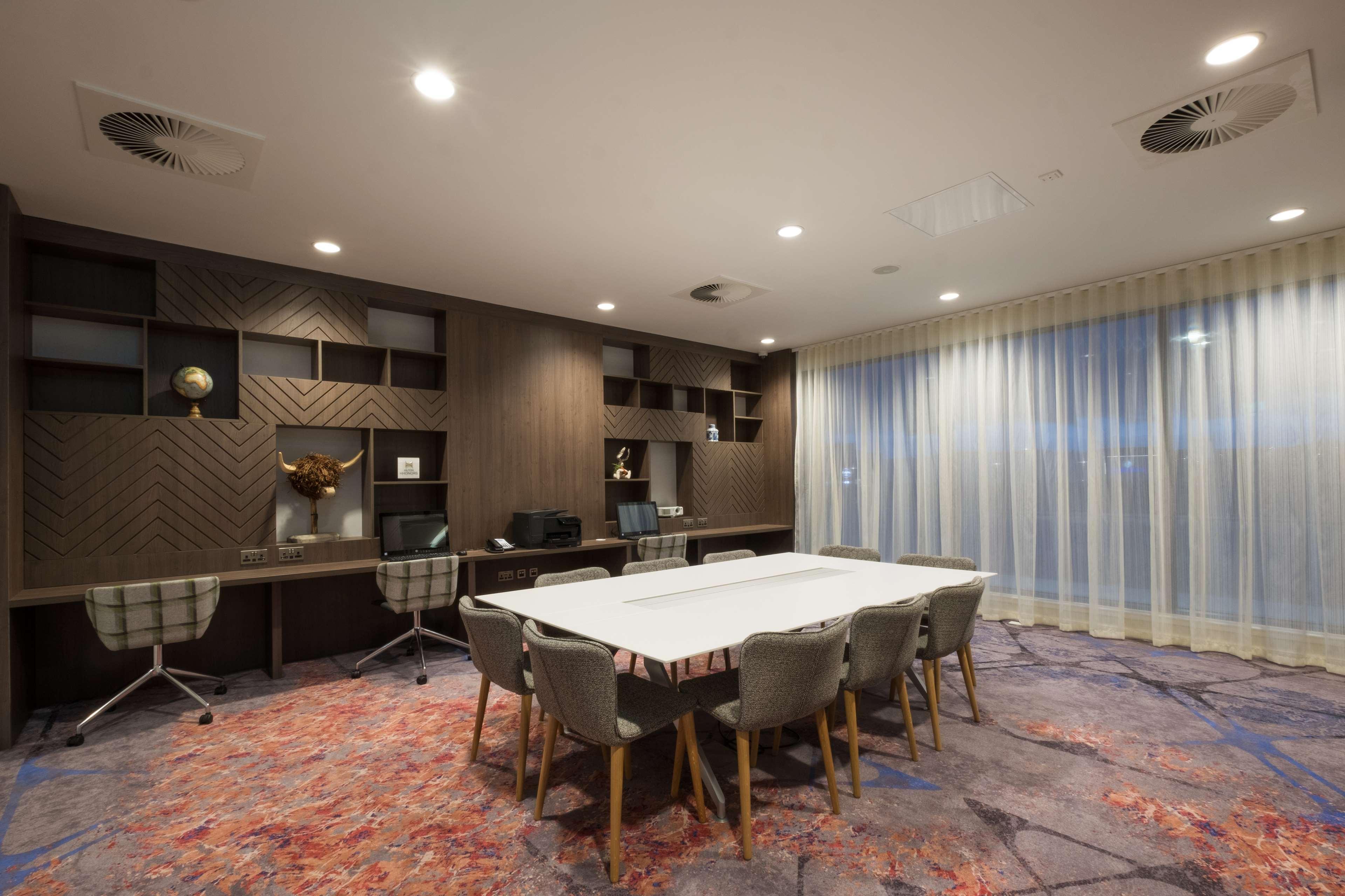 Hampton By Hilton Aberdeen Airport 3*