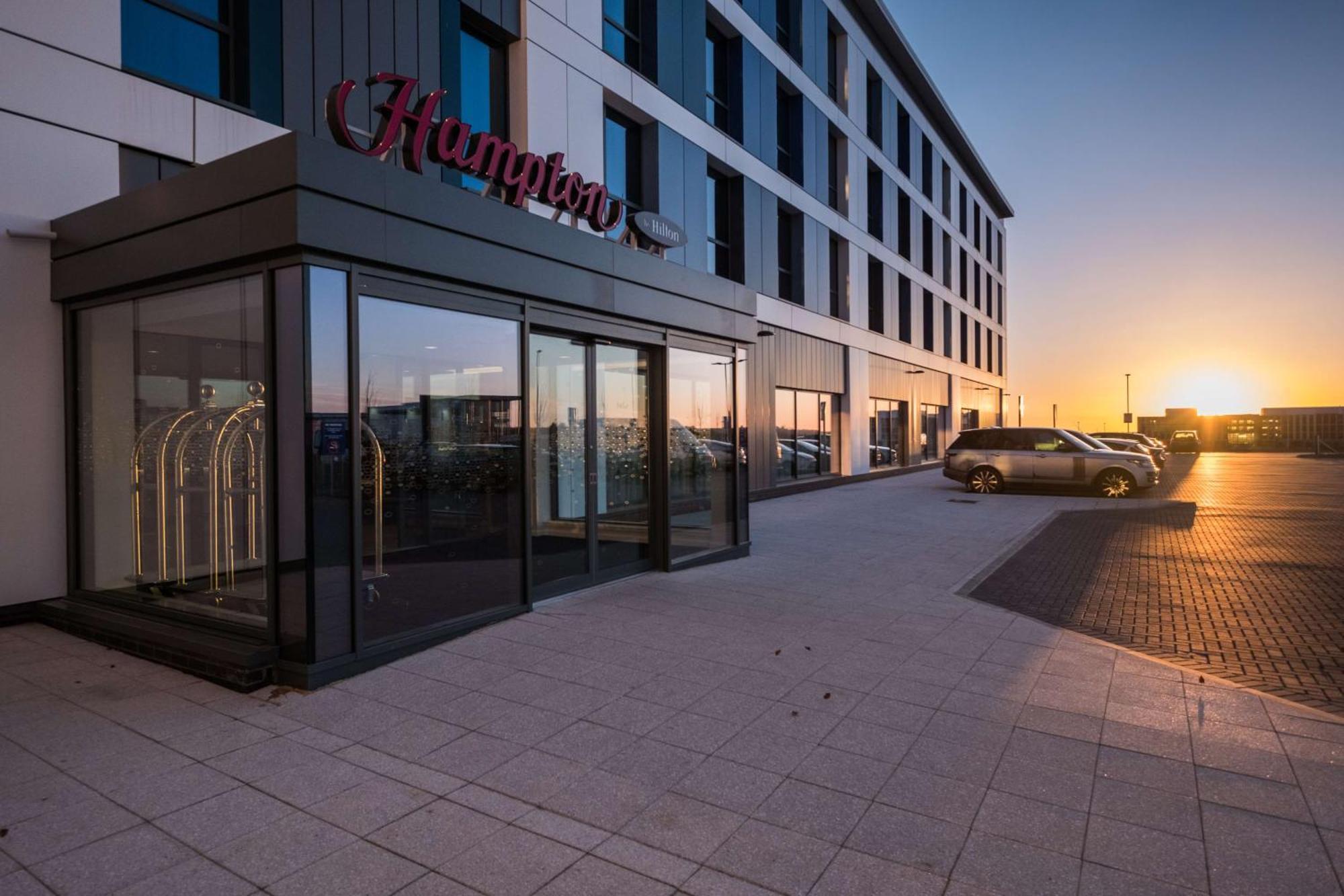 Hampton By Hilton Aberdeen Airport 3*